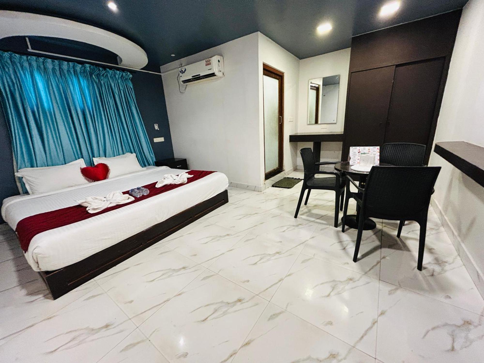 The Elite Beachview Pondicherry Exterior photo