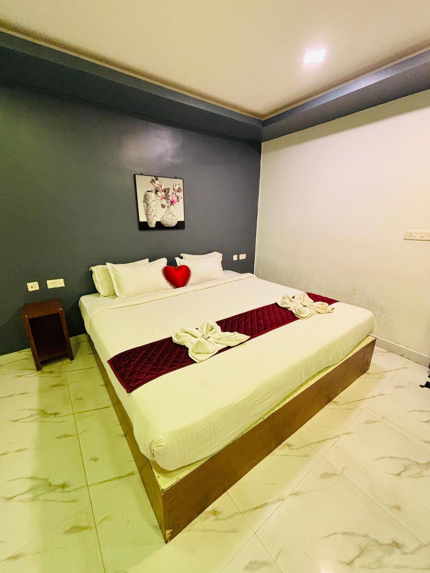 The Elite Beachview Pondicherry Exterior photo