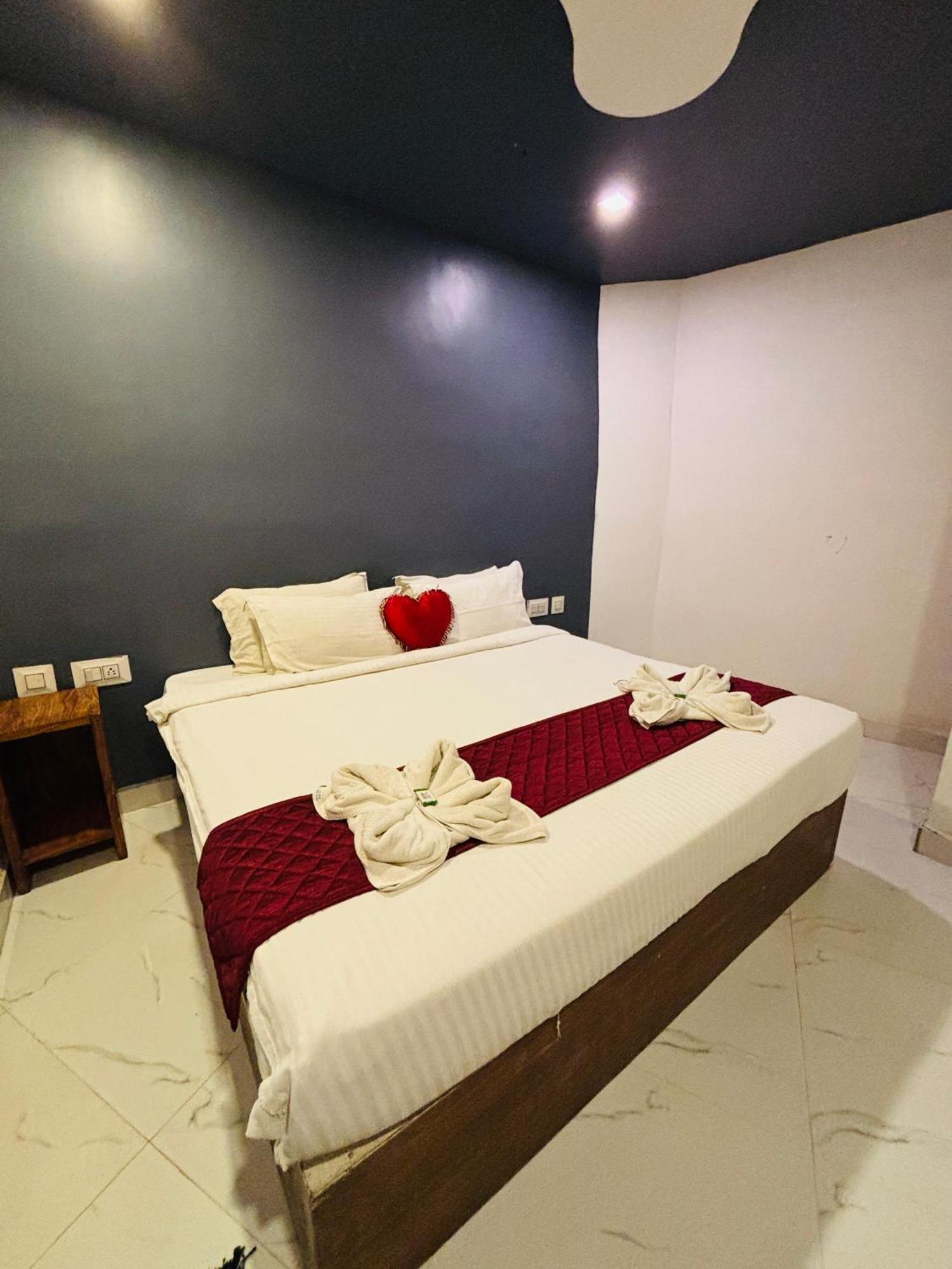 The Elite Beachview Pondicherry Exterior photo