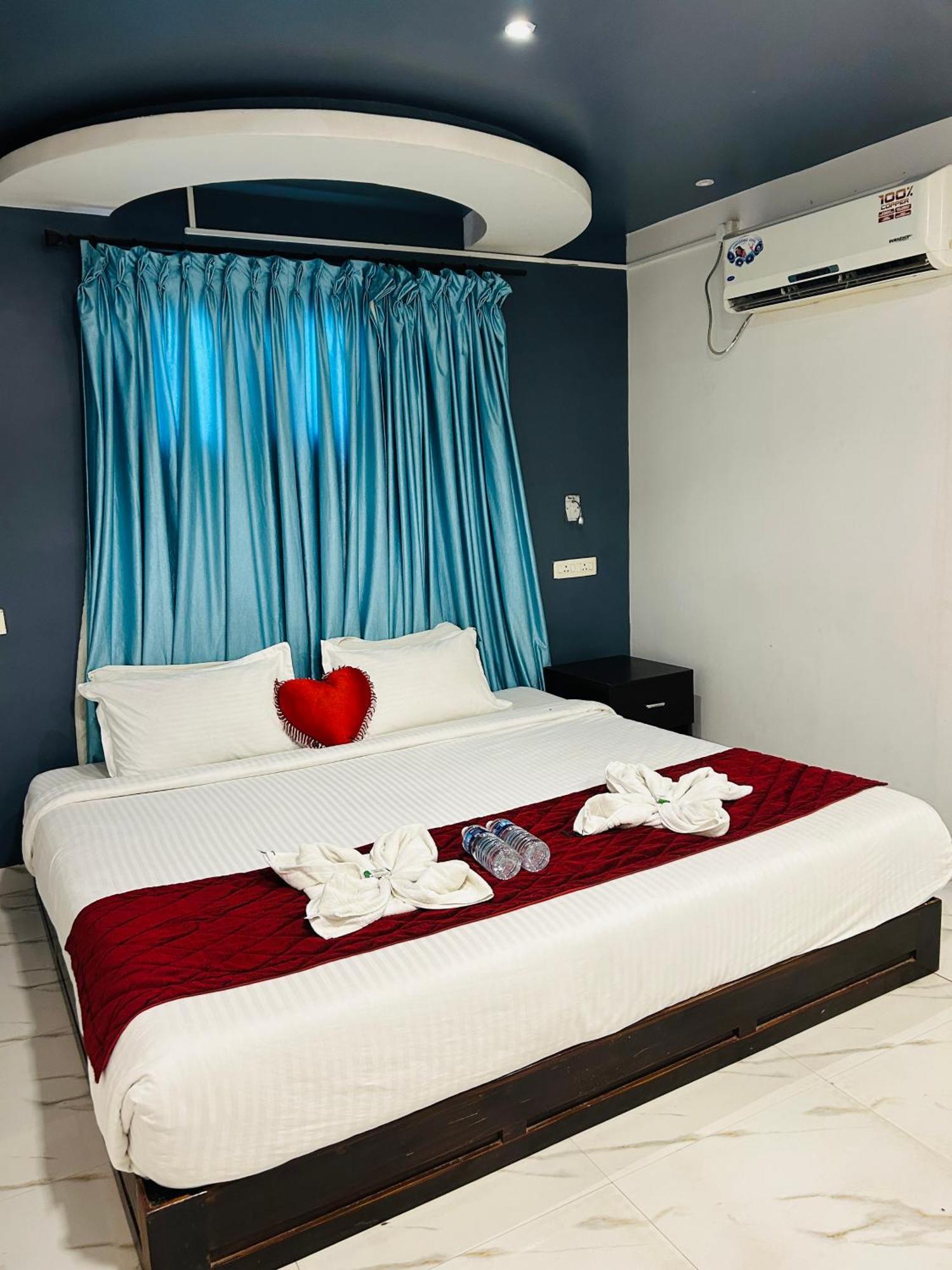The Elite Beachview Pondicherry Exterior photo