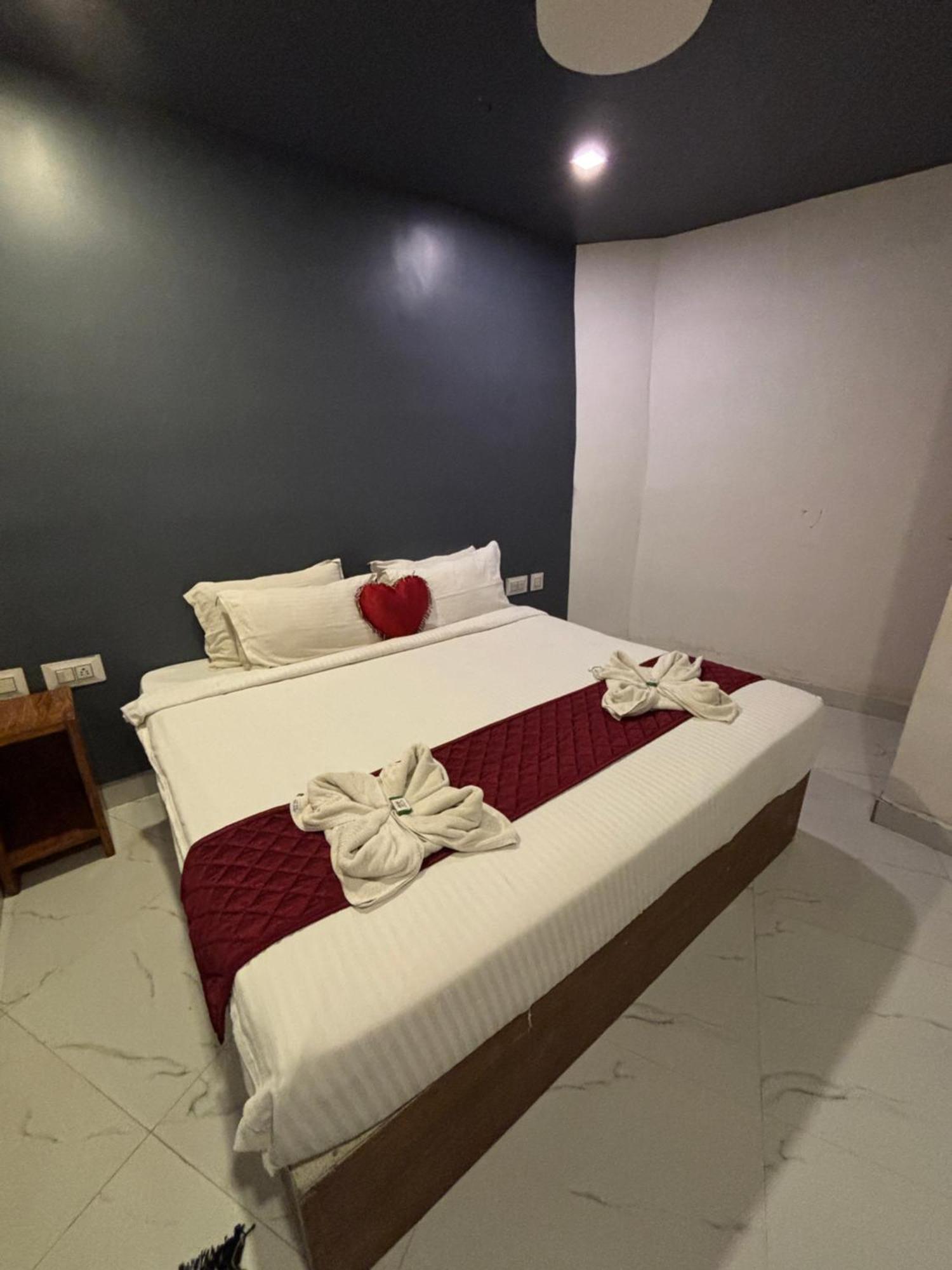 The Elite Beachview Pondicherry Exterior photo