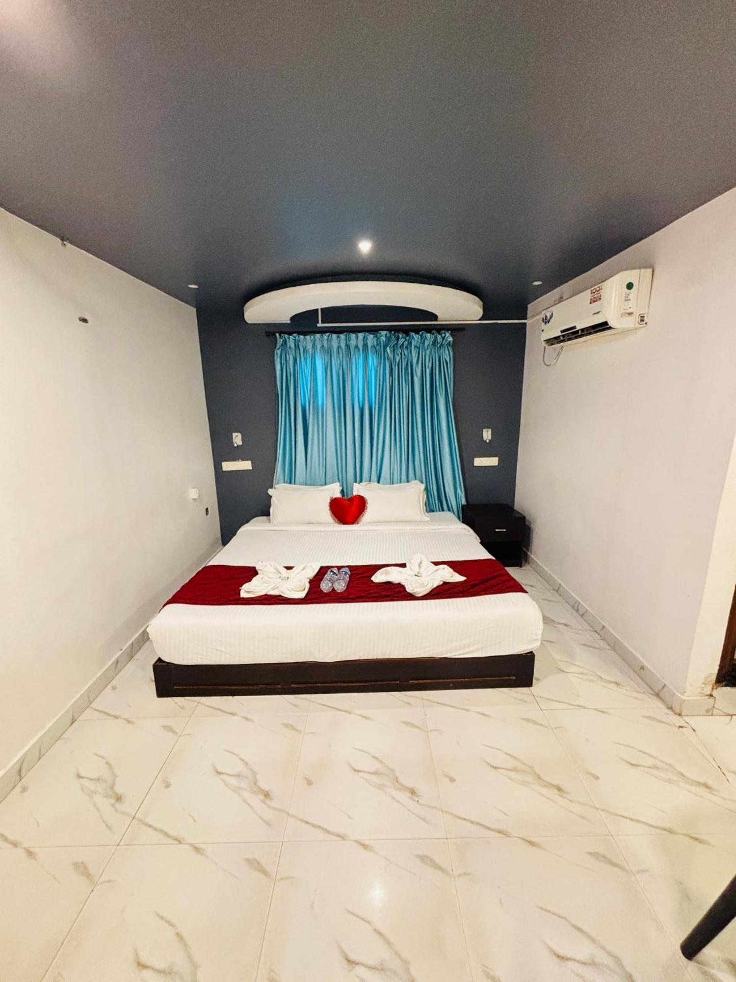 The Elite Beachview Pondicherry Exterior photo