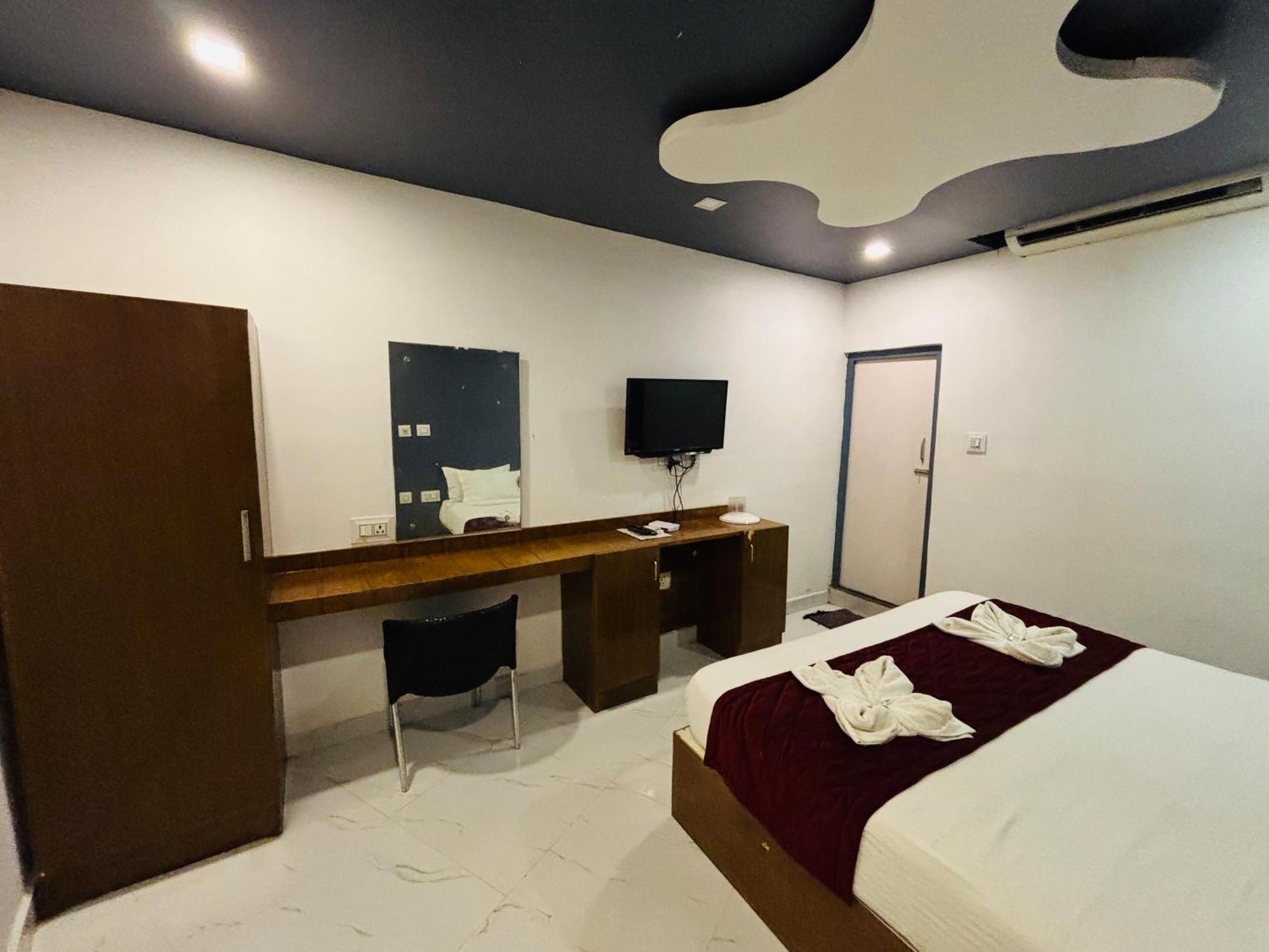The Elite Beachview Pondicherry Exterior photo