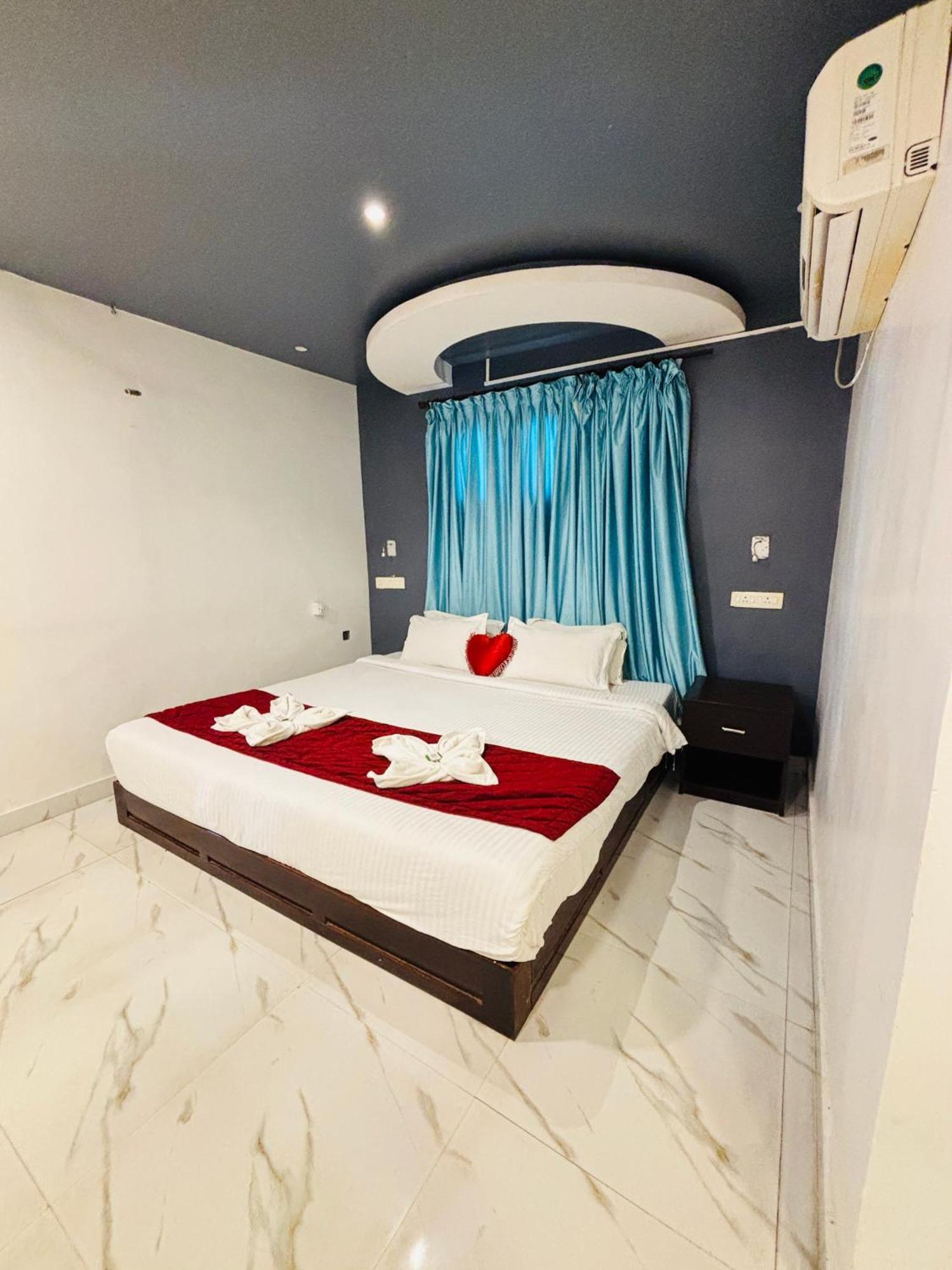 The Elite Beachview Pondicherry Exterior photo